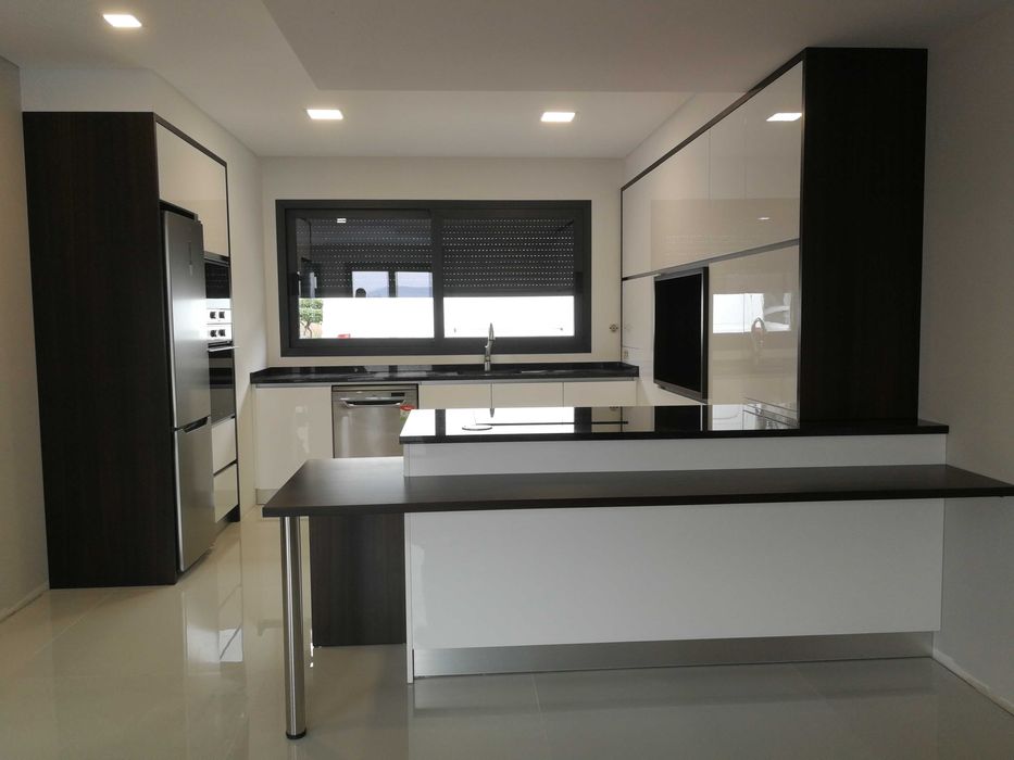 COZINHAS POR MEDIDA