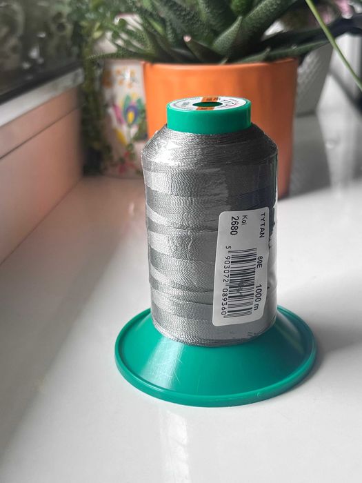 Nici Tytan 60E / 1000m Ariadna mocne różne kolory 10 szt.