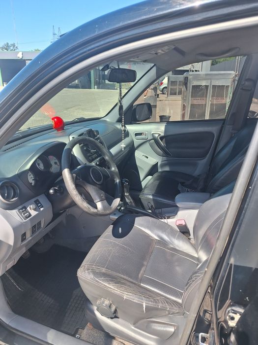 TOYOTA  RAV4 4×4  2.0 дизель