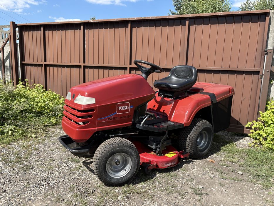 Traktorek kosiarka Husqvarna TORO DH210