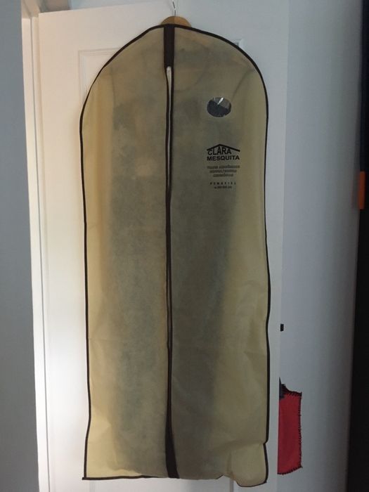 Vestido preto e prateado