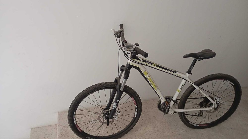 BICICLETA BTT DS  20" 6-15 ANOS Tamanho S