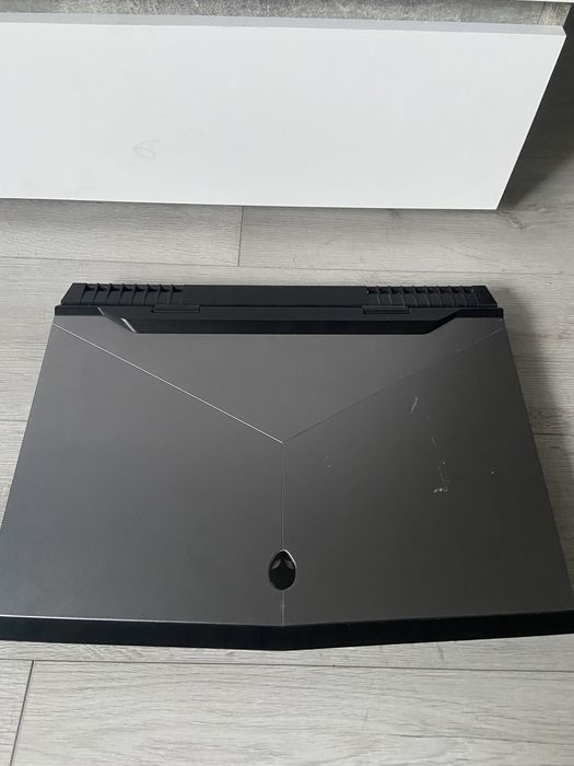 Dell alienware 17 r4
