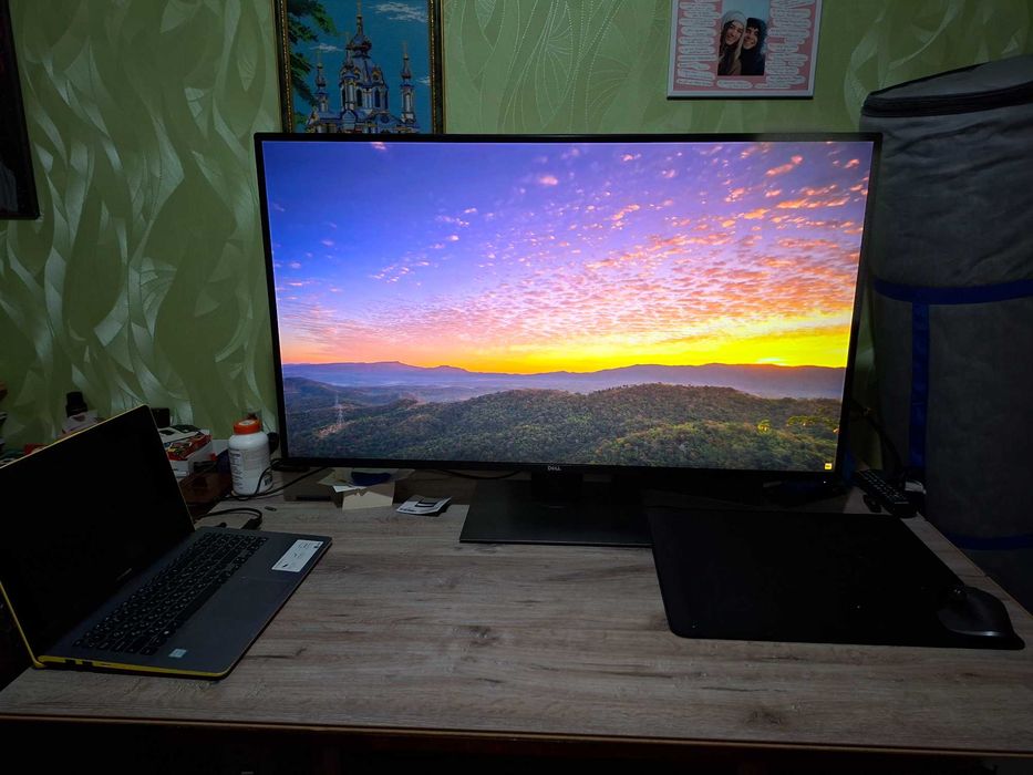 Dell U4320Q 43 Inch 4K UltraSharp IPS Monitor