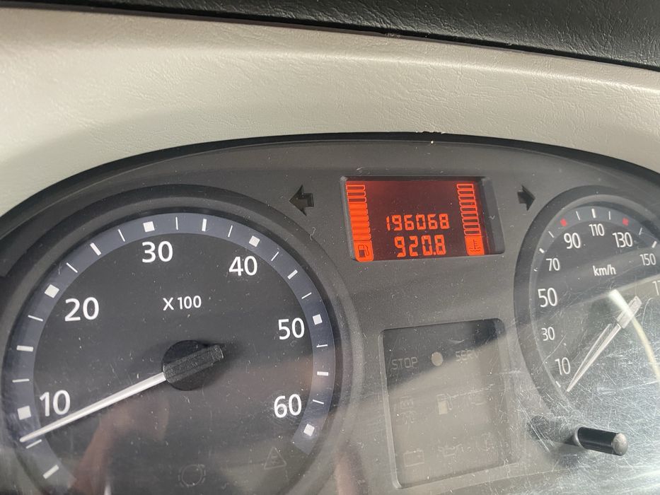 Samochód osobowy Renault Trafic