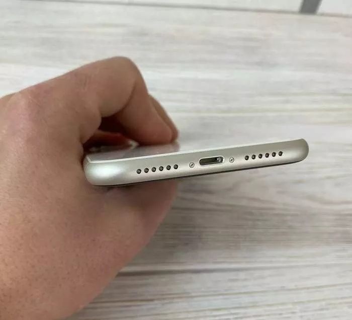 Продам свой айфон 11