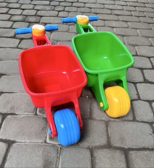 Тачка з набором садівника Технок 8485 :лійка, відерко, секатор, совок