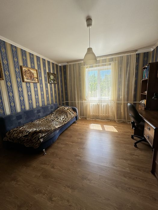 Продам цегляний утеплений будинок  100м2  на дділянці 19соток