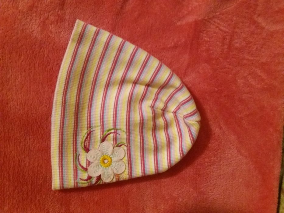 Czapka dla dziewczynki jesienna