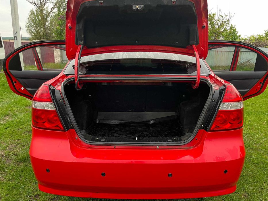 Автомобіль Chevrolet Aveo