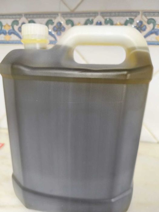 Vende-se Azeite caseiro, produção de 2025