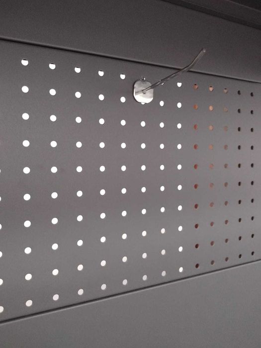 Expositor metálico cinzento com 5 prateleiras – 2 m x 1,2 m