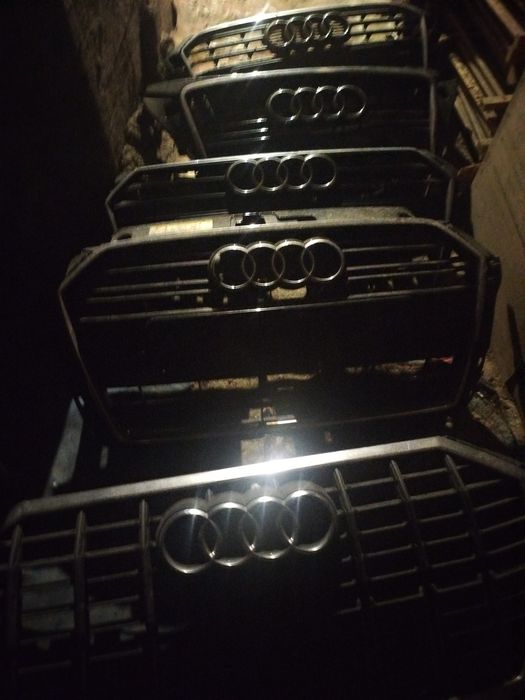 Vendo grelhas Audi vários modelos