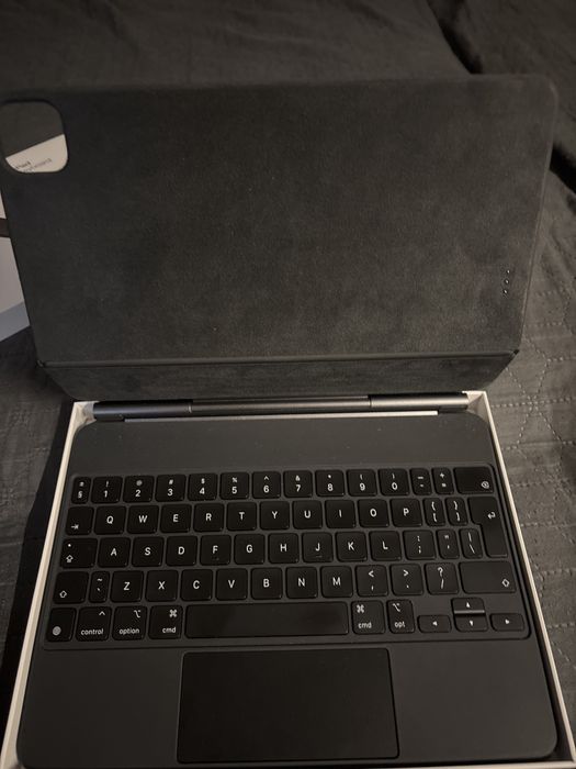 iPad Magic Keyboard