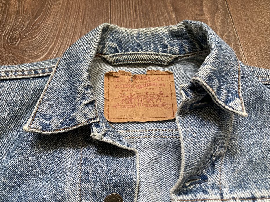 Джинсова куртка коротка Levi’s розмір XS -S
