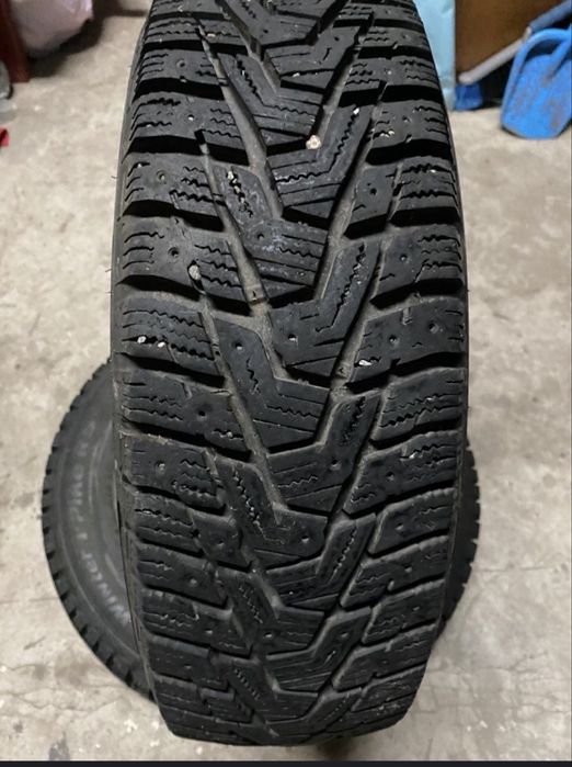 Резина зимова (1 колесо) в гарному стані