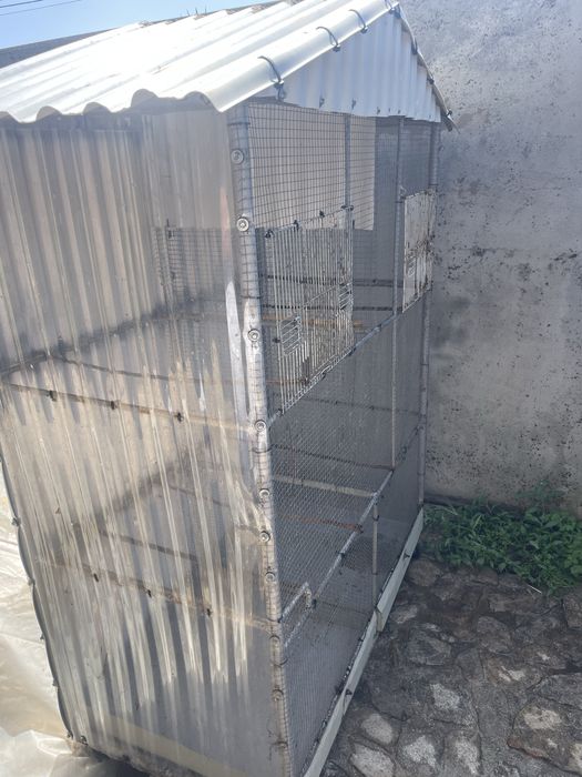 Viveiro móvel para pássaros