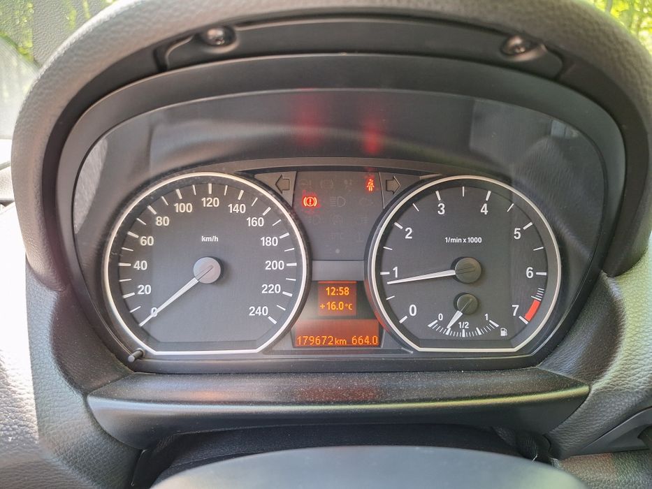 BMW E87 , 118i, 2009r.
