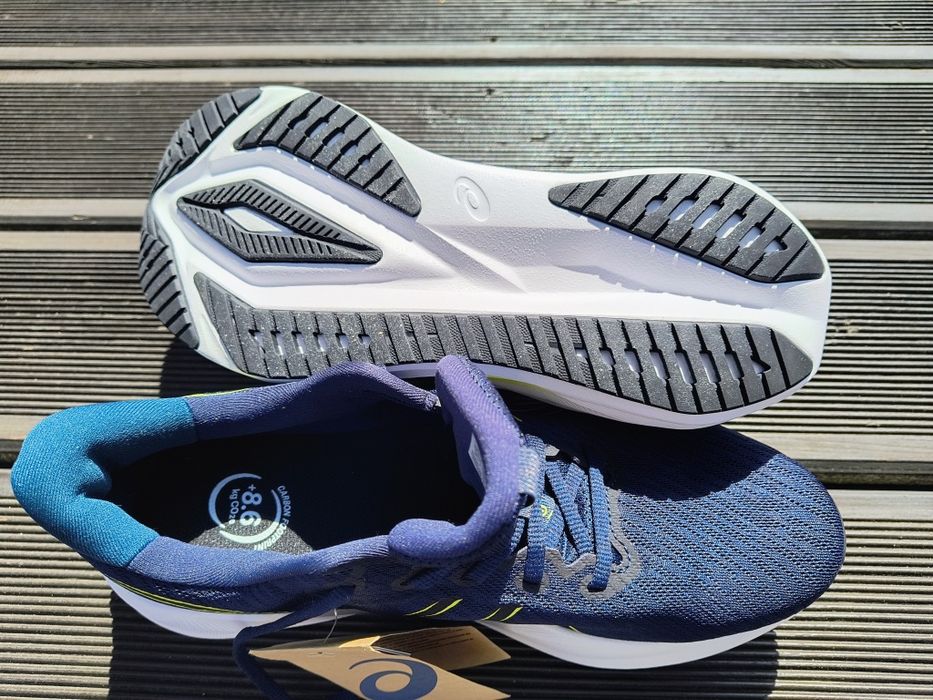 Buty Asics versablast 4 roz 44,5 nowe