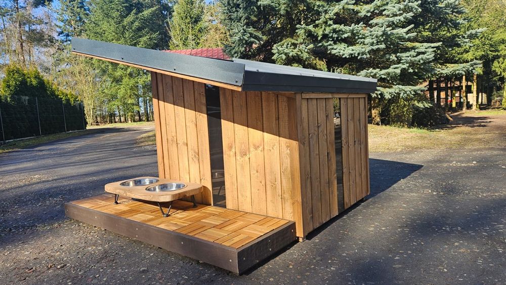 Buda dla psa ocieplona z oknami 2026r