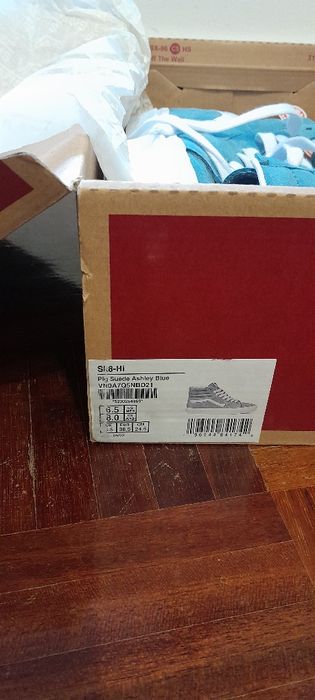 Ténis  bota Vans  número 38.5