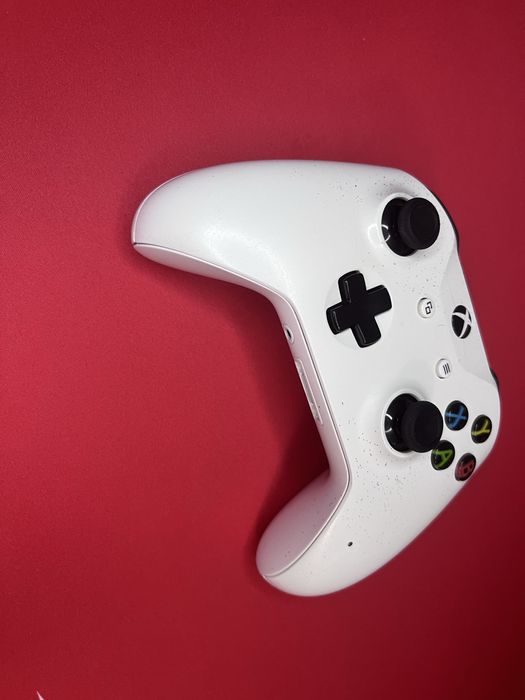 Продаю геймпад Xbox One