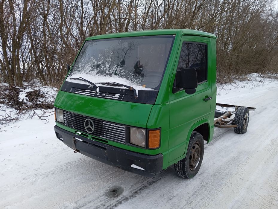 Мерседес MB 100 вантажний