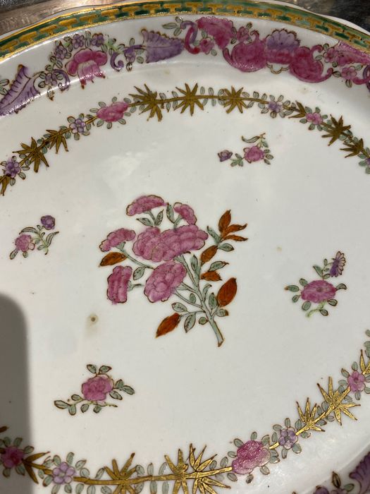 Travessa Porcelana Da China Família Rosa pintados à mão Ouro 25,5 cm
