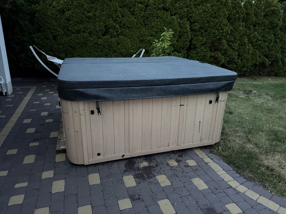 Jacuzzi Sundance