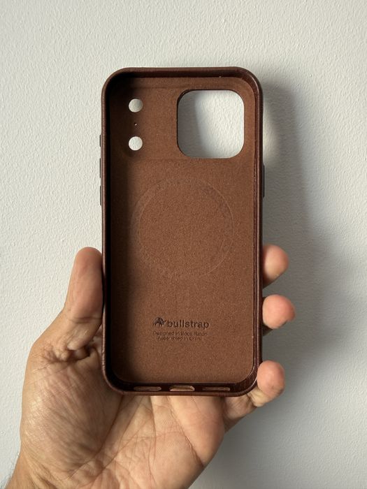 Capas iPhone 17 pro max Bullstrap + Apple Techwoven Sienna