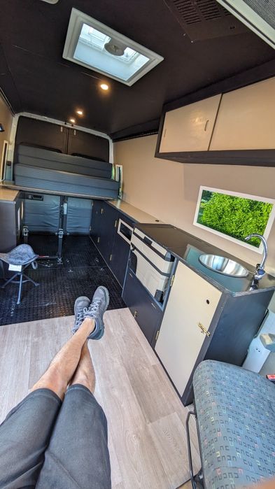 Mercedes Sprinter autocaravana dormitório
