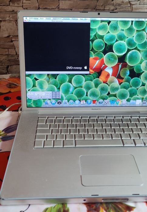 MacBook Pro 15    /4GB