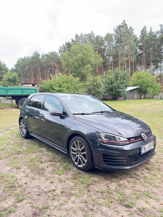 Volkswagen Golf VII 2.0 7 gti performance