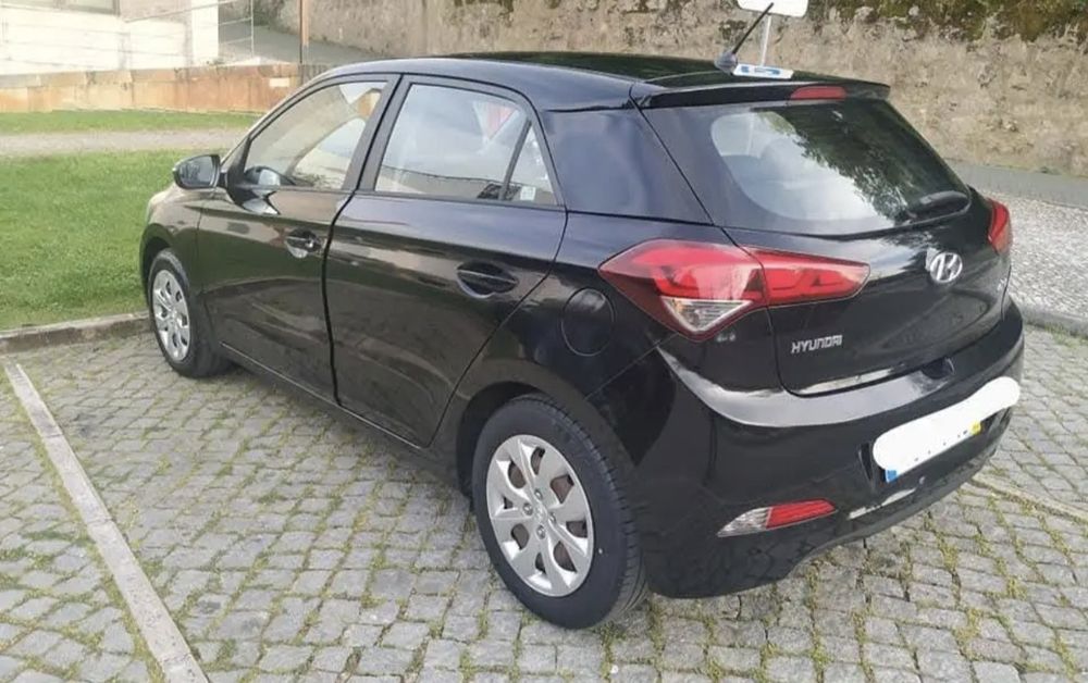 Hyundai I20 - Ano 2015 - gasolina - 5 lugares