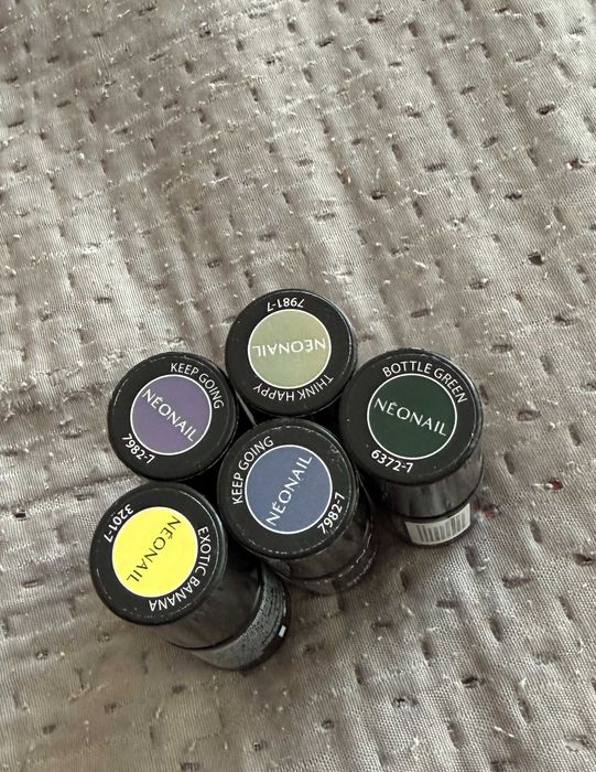 Lakiery hybrydowe NeoNail. - 5 szt.