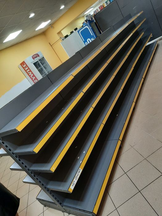 Regały sklepowe używane