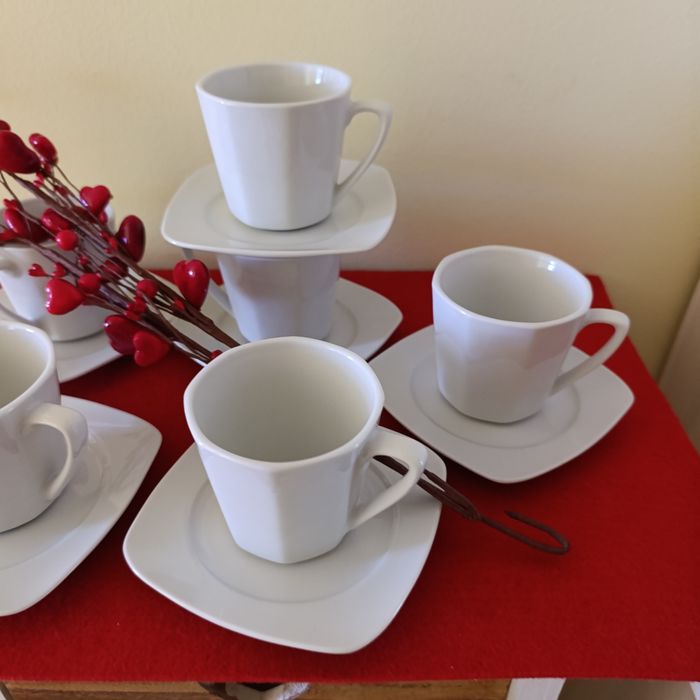 Vintage love,6 x filiżanka ośmiokątna ze spodeczkiem