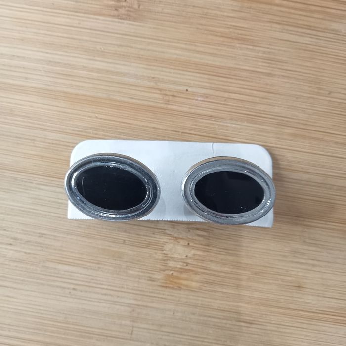 Nowe spinki do mankietów koszuli