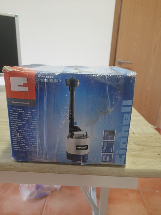 Bomba para lago azul