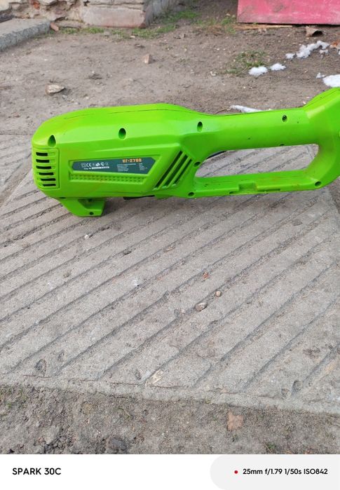 Продам электрокосарку