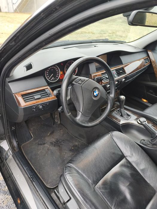 BMW  e61.  3.0 D