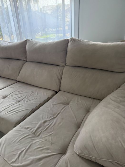Sofá de 4 lugares com chaise longue – bege