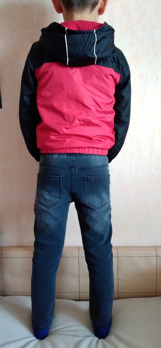 Весенняя куртка ветровка