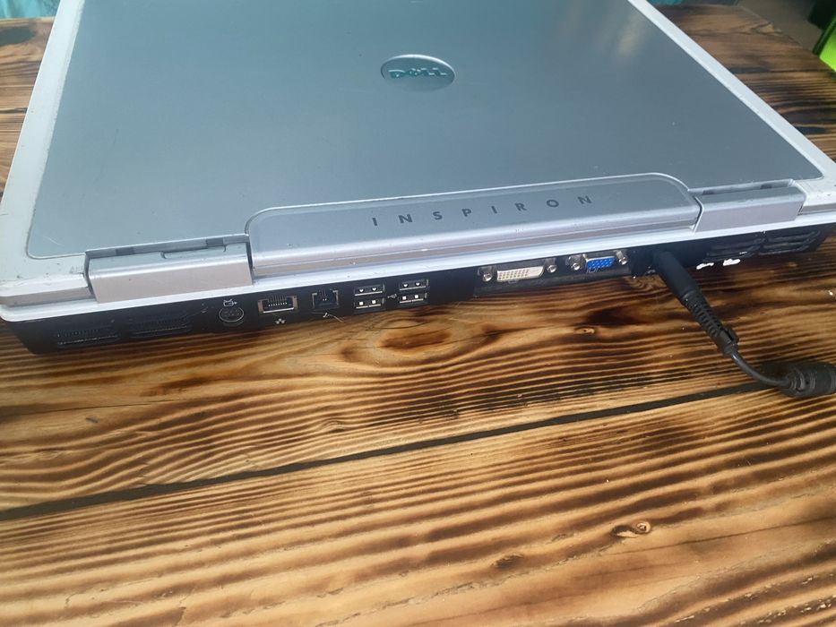 Dell Inspiron 1545 15,6” – sprawny + zasilacz