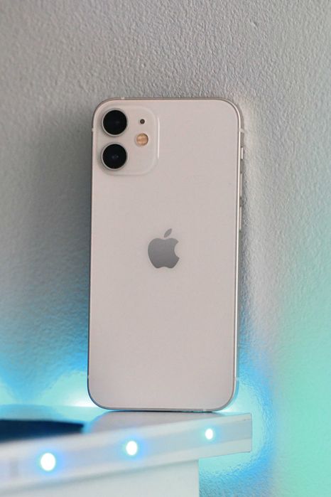 Iphone 12 Mini stan BARDZO DOBRY!