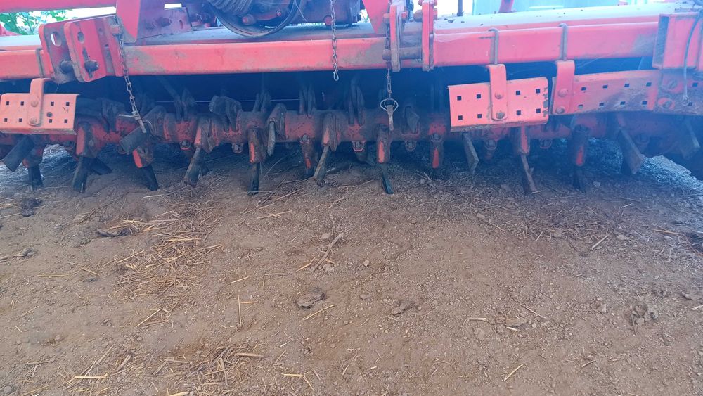 Rotofresa Kuhn semi nova