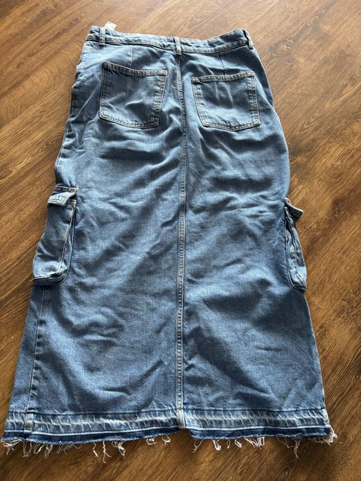 Spódnica    Jeansowa  długa  z  Bershka super fason