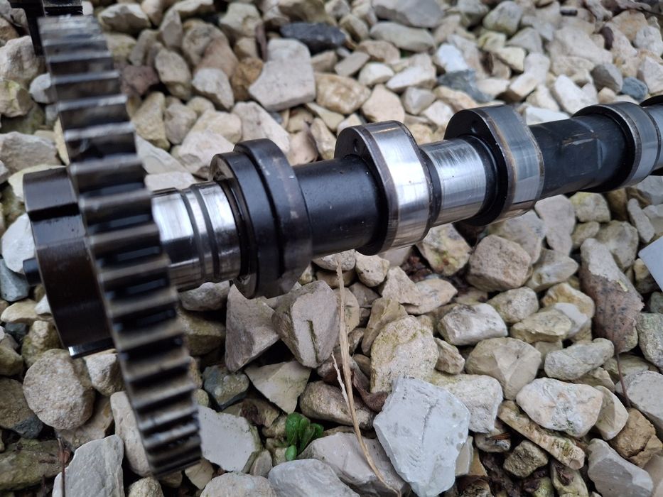 Wałki Rozrządu Ssący+ Wydechow+ Stopki M57N2 3.0D 235KM