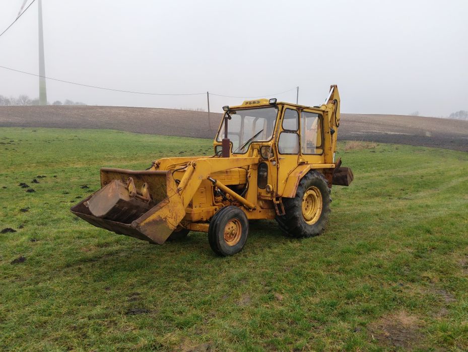 Koparko - ładowarka FORD 4500 / 3 cyl. Perkins