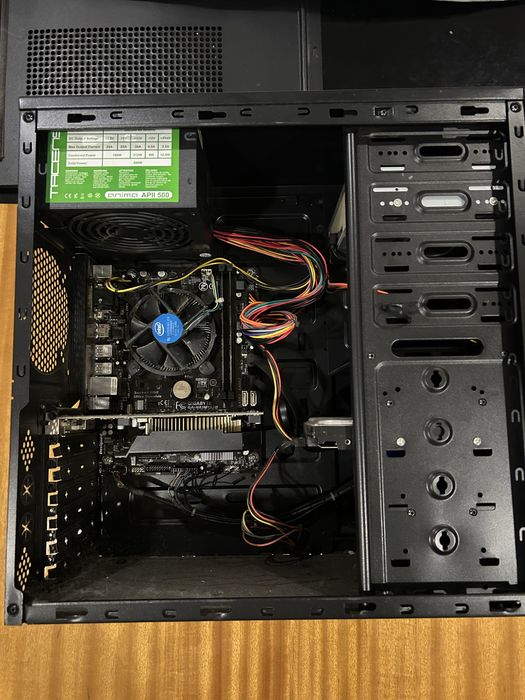 Torre/PC Desktop
